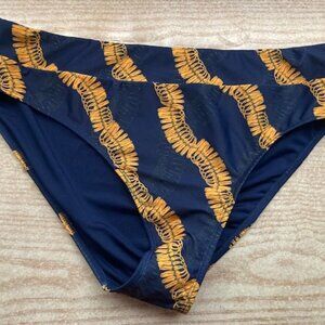 HULA BAY HAWAIIAN GINGER FLOWERS PUA'S SWIMSUIT BOTTOMS MADE IN HAWAII ALOHA LEI